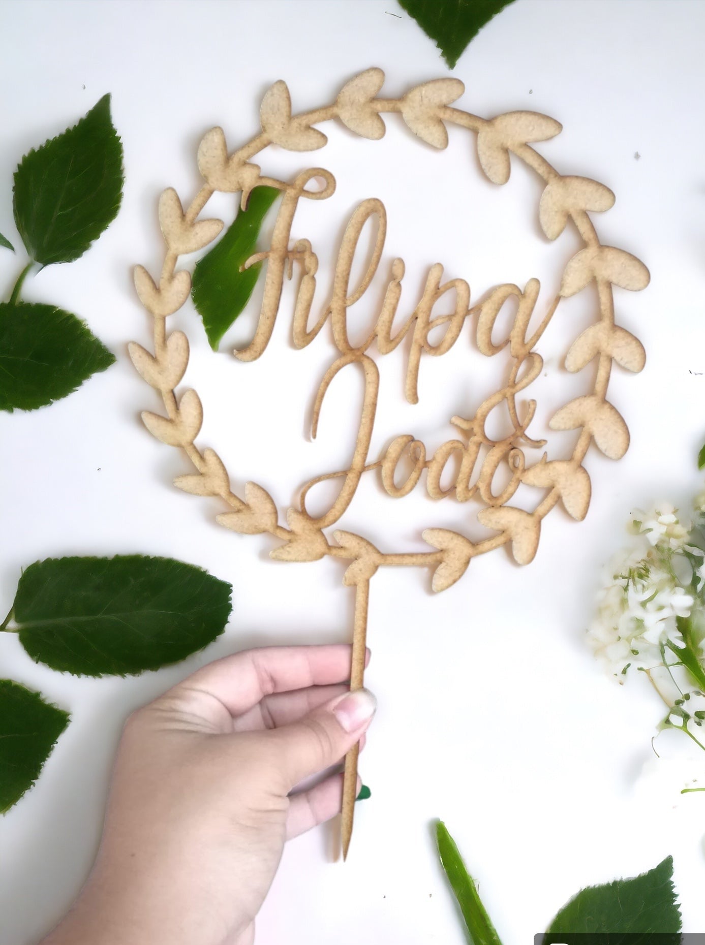 Topo de Bolo - Aro floral com nomes
